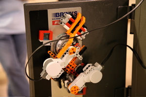 Cracker, the safe cracker robot