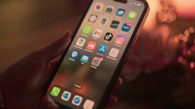 how-to-change-home-screen-on-iphone