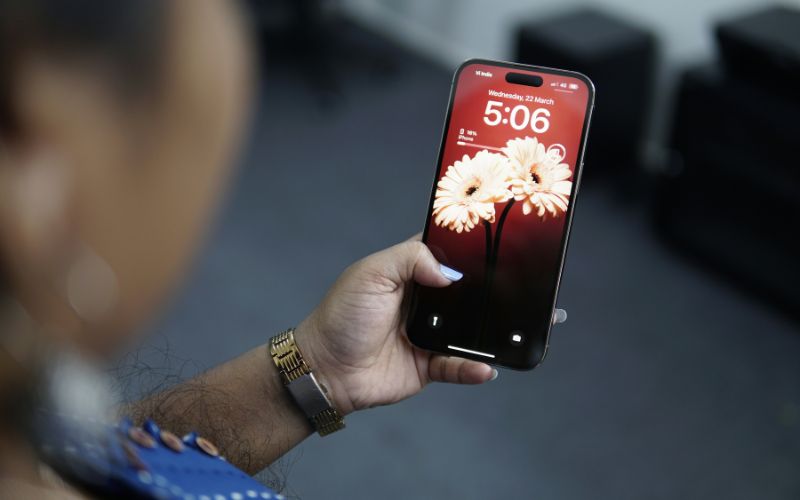 free-government-iphone-14-pro-max-main-features