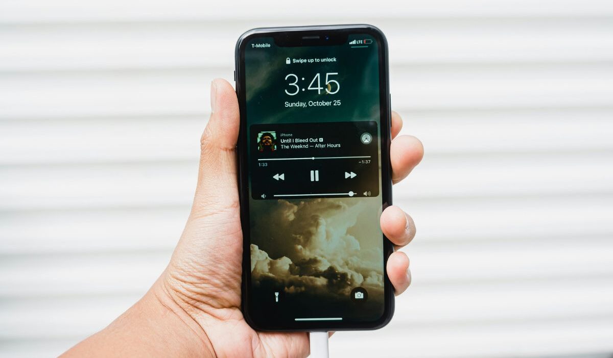 how-to-turn-off-lock-screen-iphone-featured