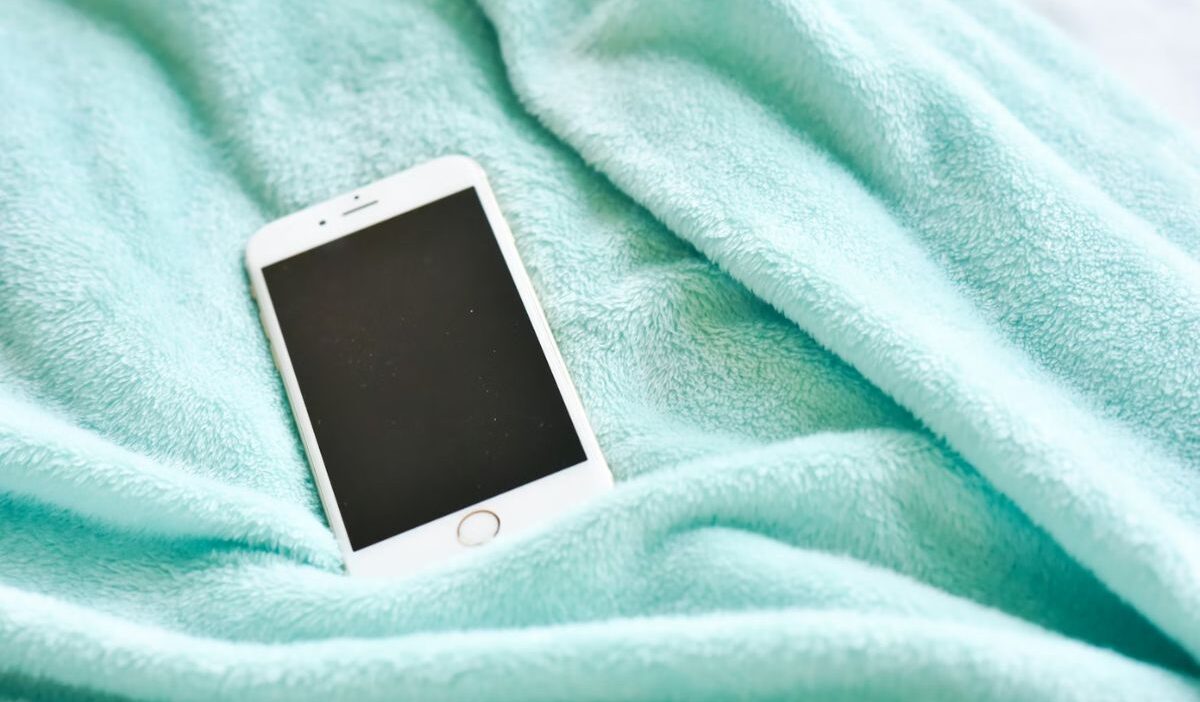 why is my phone working but the screen is black iphone