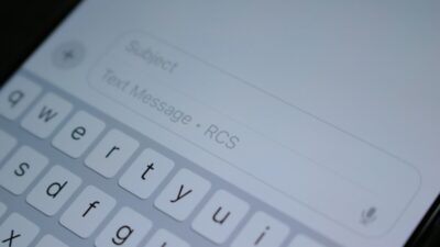 how to block a number on iphone