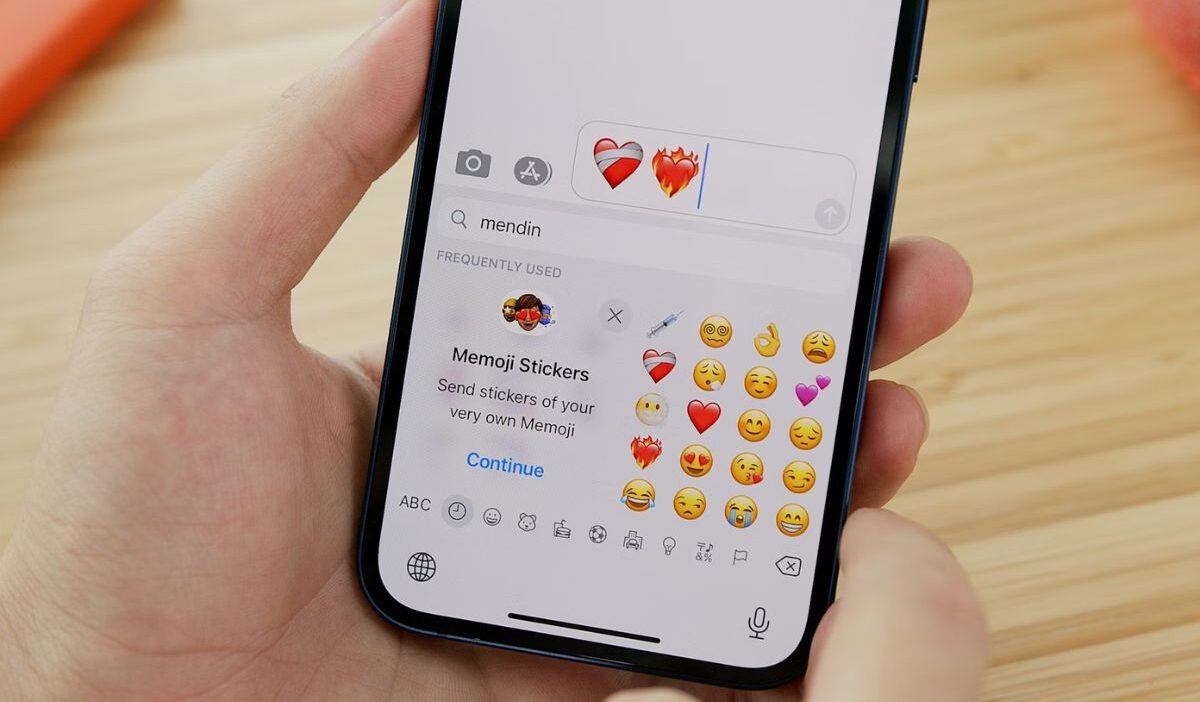 how to make a sticker on iphone