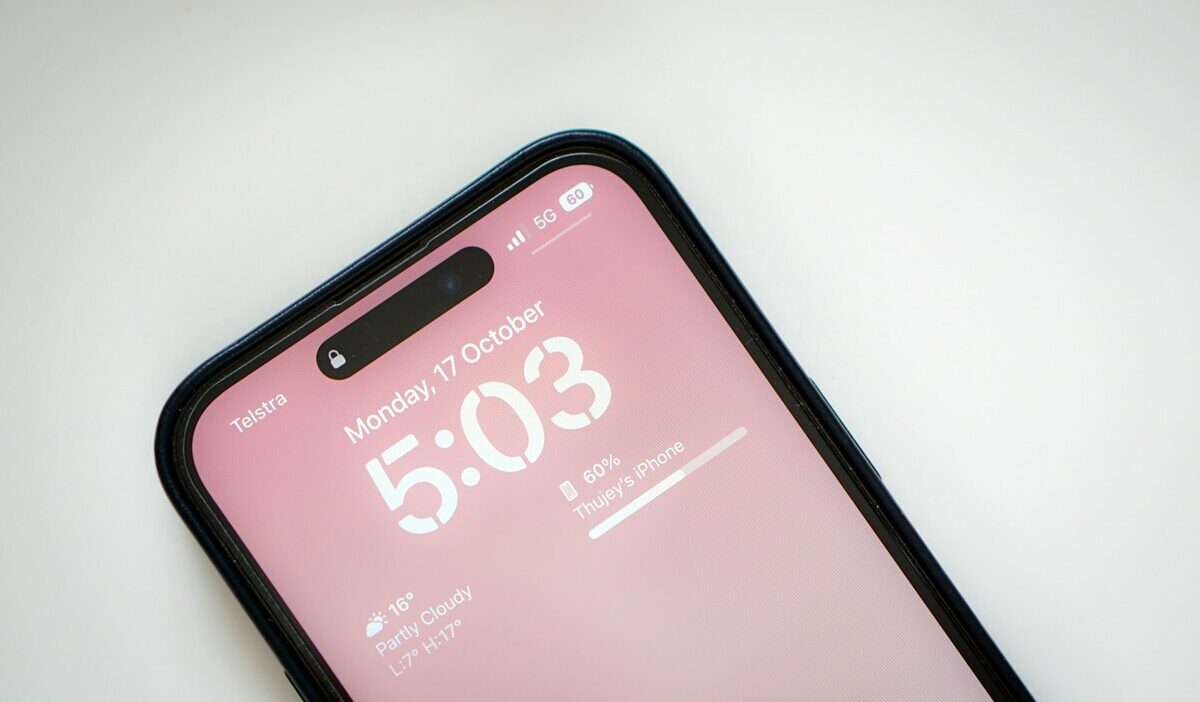 how to unblock a number on iphone