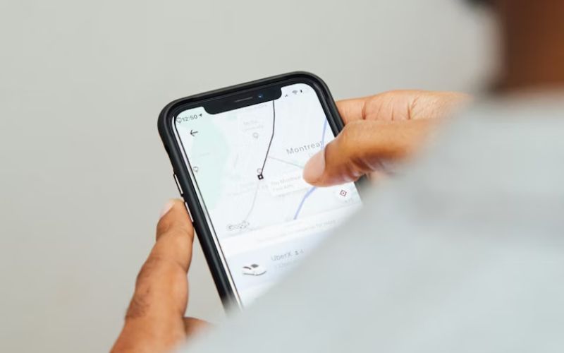 turn off location on iphone