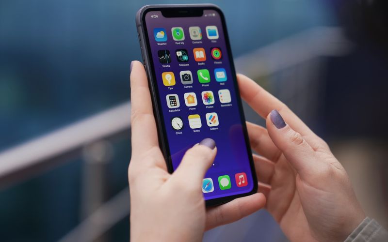 update apps on iphone