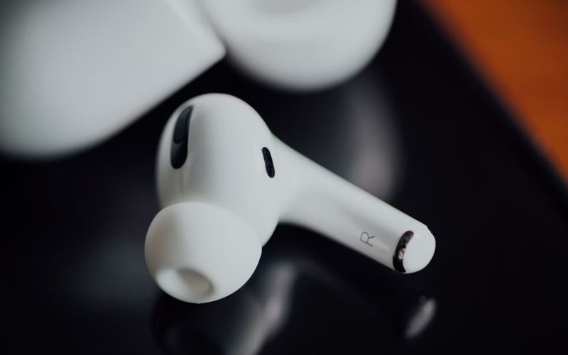 connect airpods to iphone