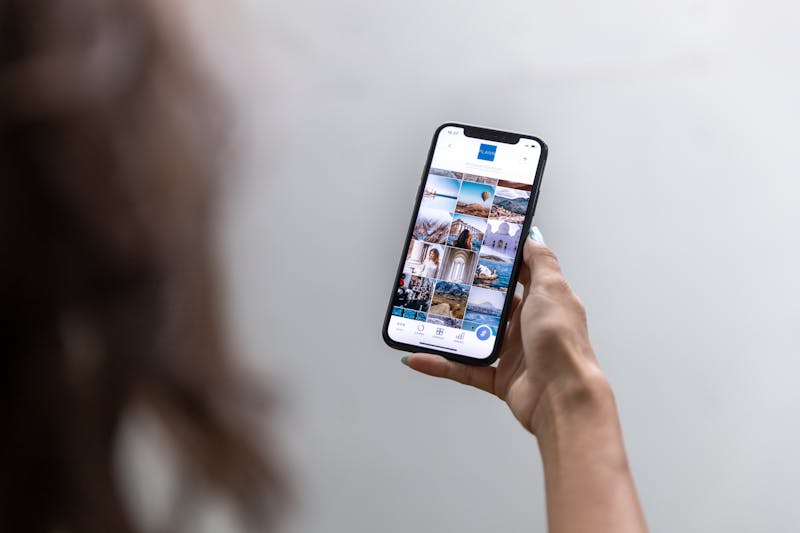 how to add sticker to photo iphone