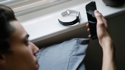 how to change alarm sound on iphone