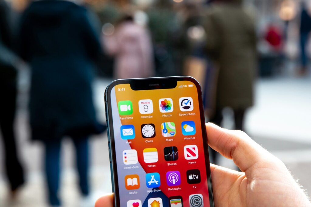 how to erase iphone