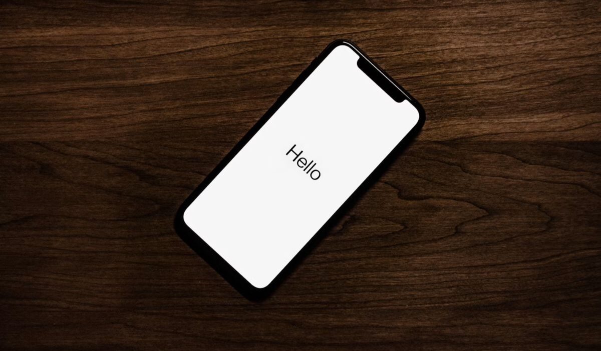 how to erase iphone for trade in