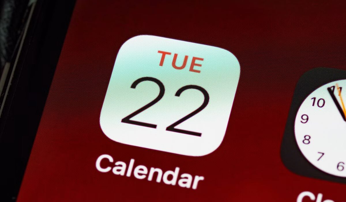 how to share calendar on iphone