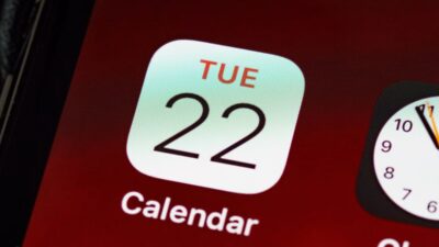 how to share calendar on iphone