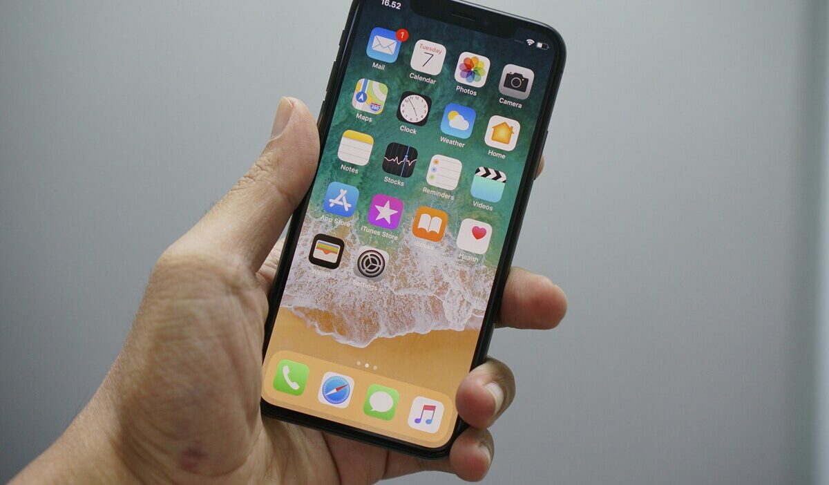 how to share notes on iphone
