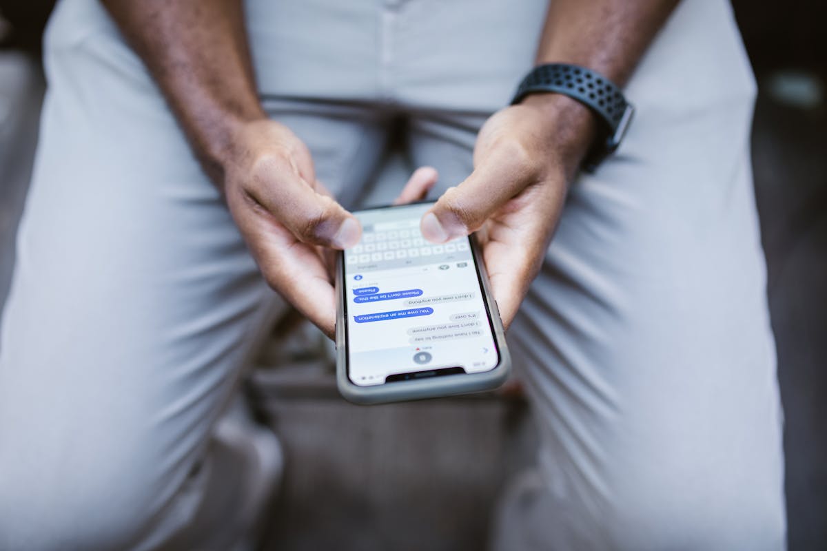 How to Tell If Someone Read Your Text on iPhone [Guide]