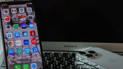 how to transfer data from one iphone to another