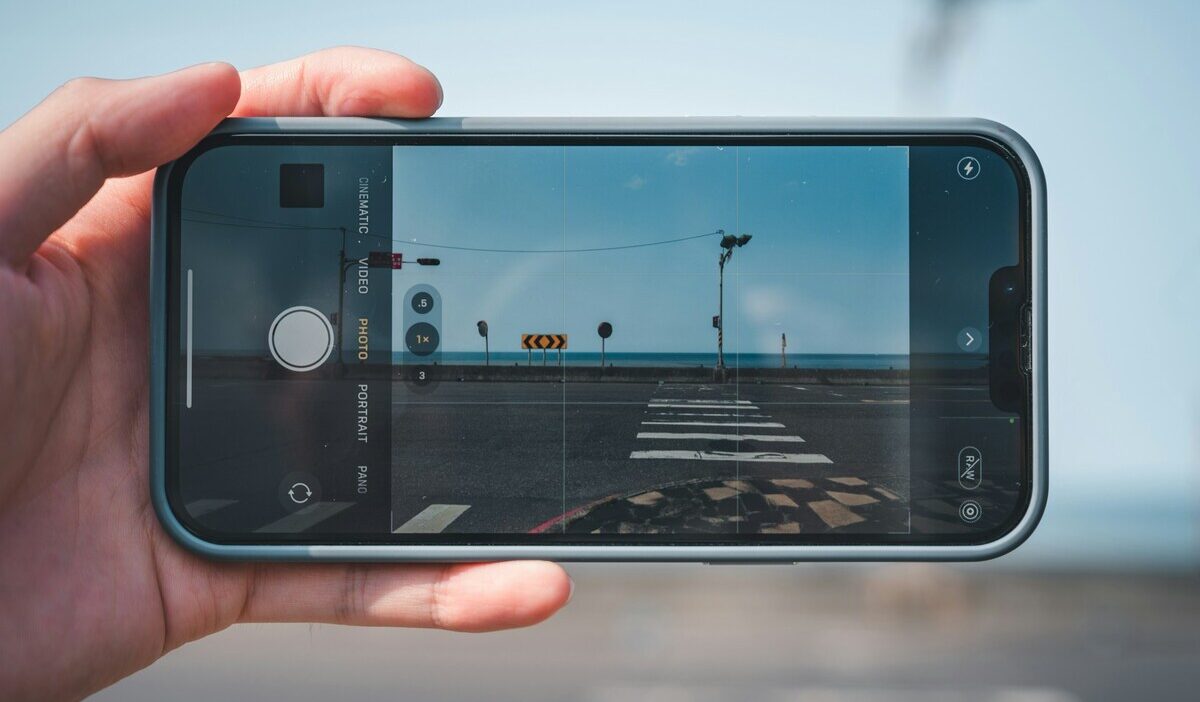 how to rotate photo on iphone