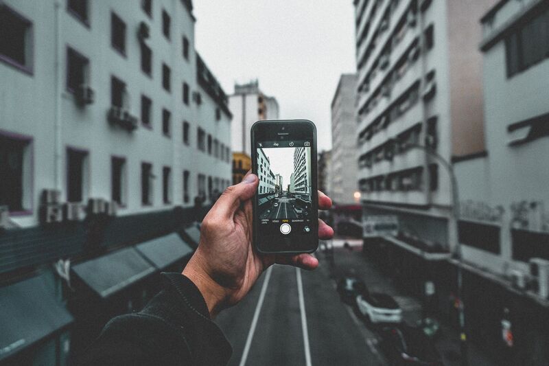 guide on how to blur background on iPhone