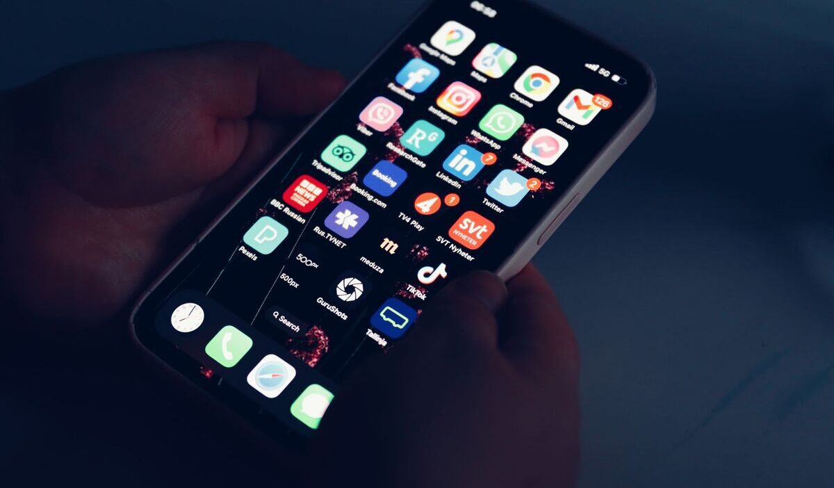 how to see deleted messages on iphone