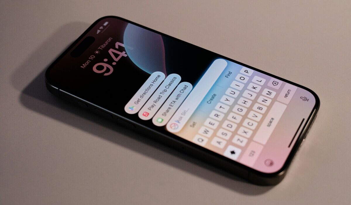 how to change font on iphone