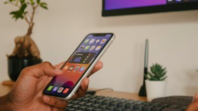 how to get out of private browsing on iphone