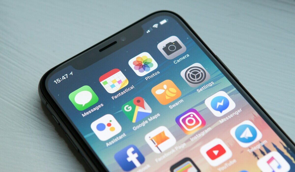 how to stop spam texts iphone