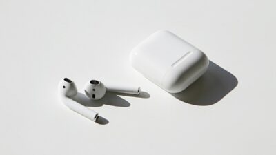 how to add airpods to find my