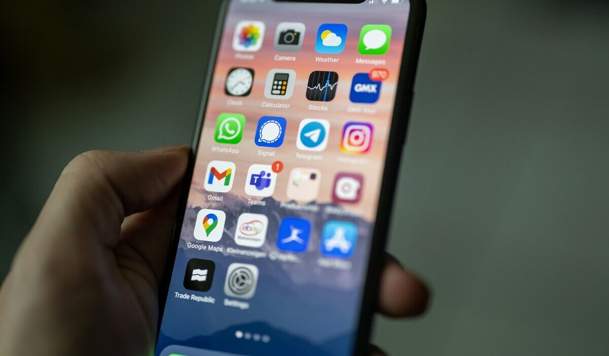 how to know if you're blocked on iphone