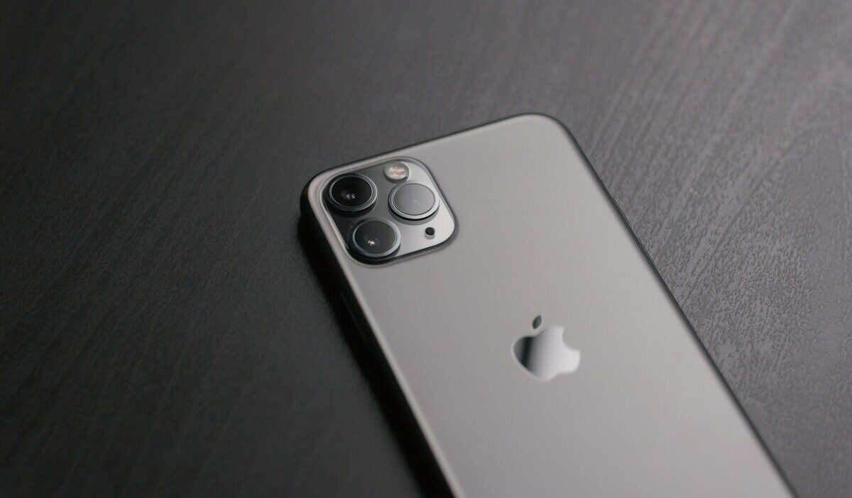 how to save stickers on iphone