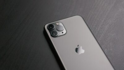 how to save stickers on iphone
