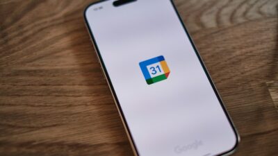 how to share google calendar on iphone